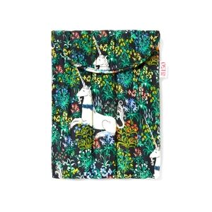 BAGGU x The Met Puffy Laptop Sleeve